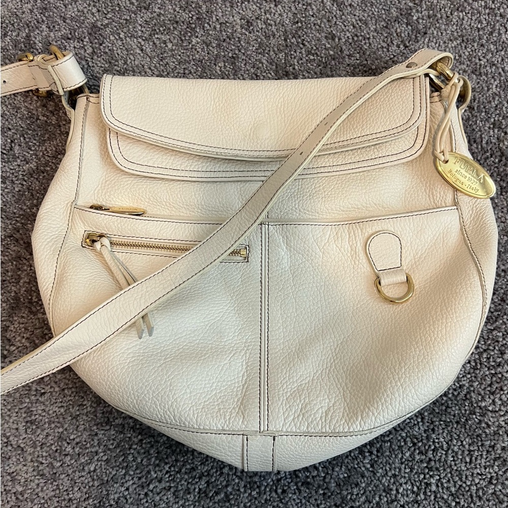 Furla Off White Leather Crossbody/Shoulder Bag